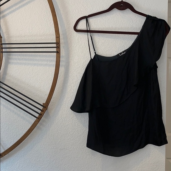 one shoulder flowy top